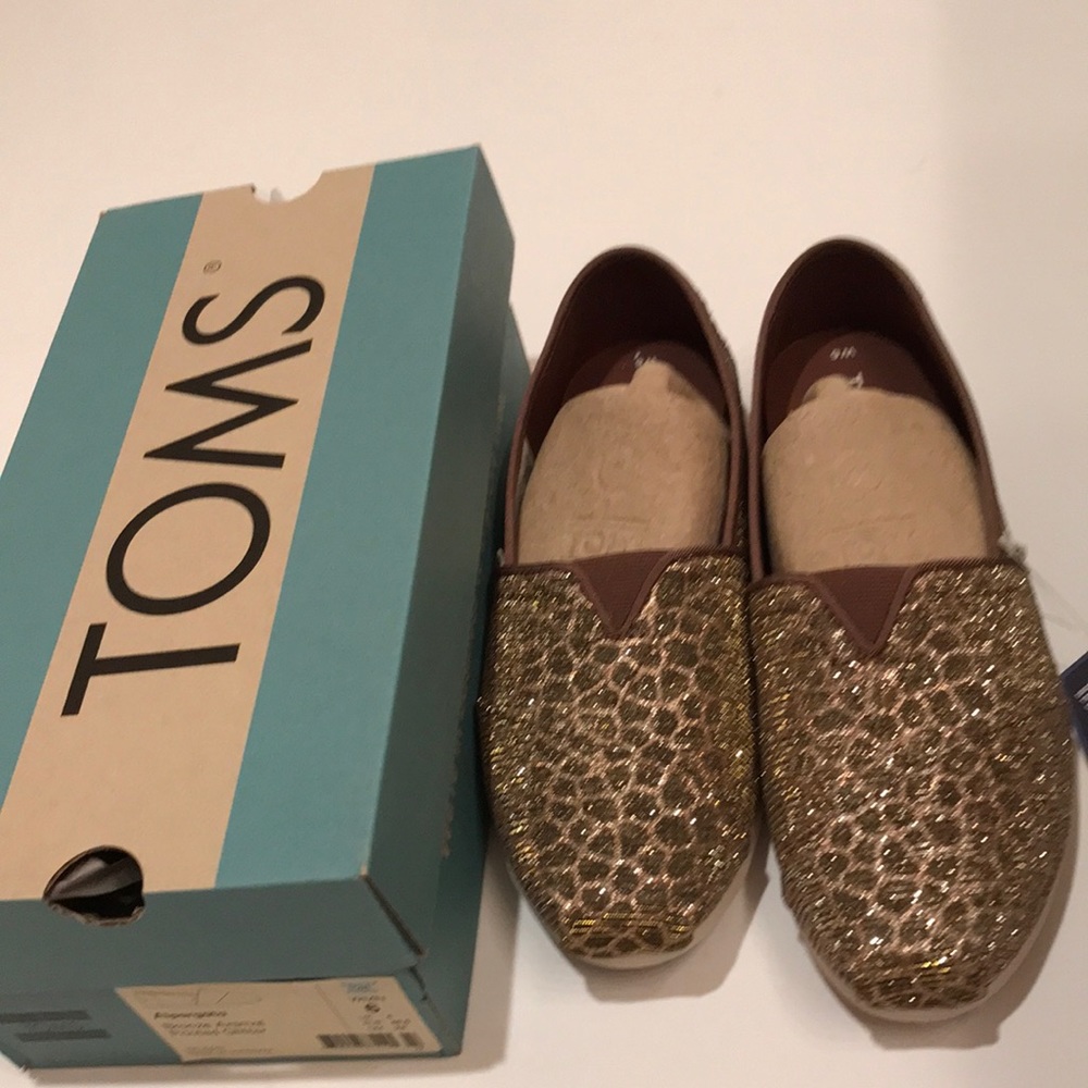 NWT TOMS ALPARGATA BRONZE ANIMAL PRINTED GLITTER 6 shoes slip on